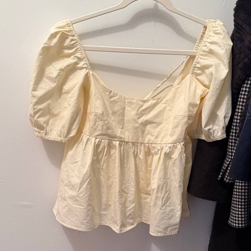 Ciao Lucia Cream Puff Sleeve Blouse